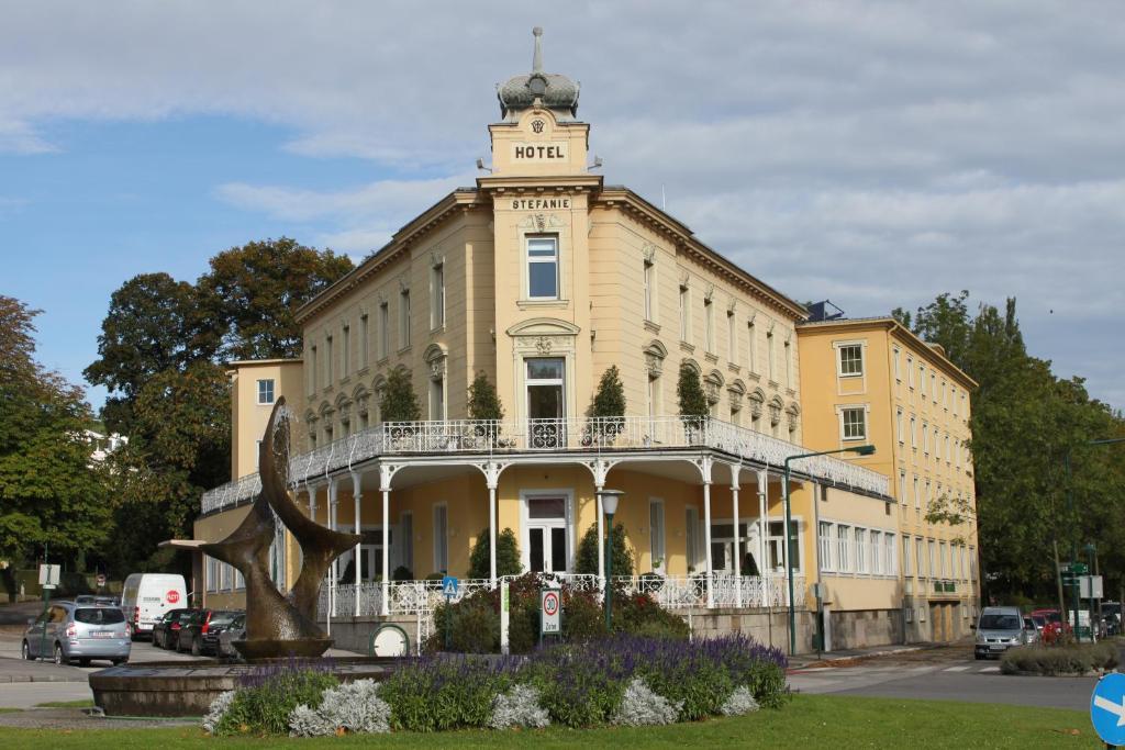 Boutiquehotel Stefanie Bad Voeslau Buitenkant foto