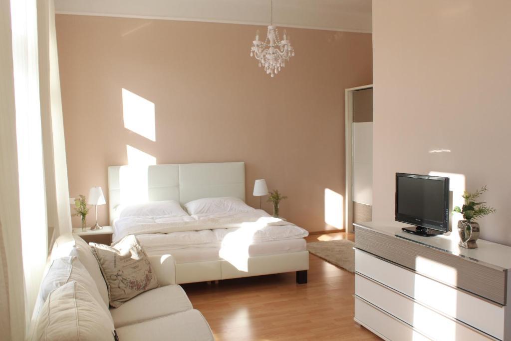 Boutiquehotel Stefanie Bad Voeslau Buitenkant foto